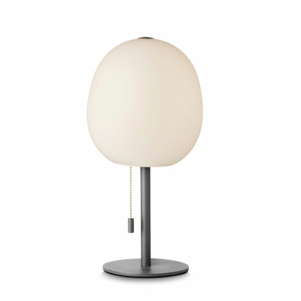 Halo Design Wrong bordlampe i opalglas – Ø16 cm, H32 cm, E27